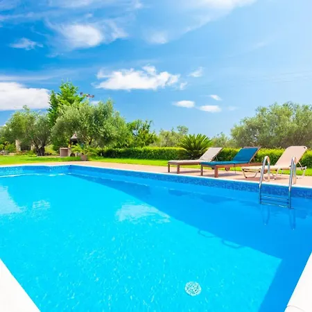 Marina Villa Svoronata